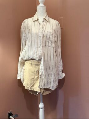 Banana Republic Cream Striped Button-Down Shirt